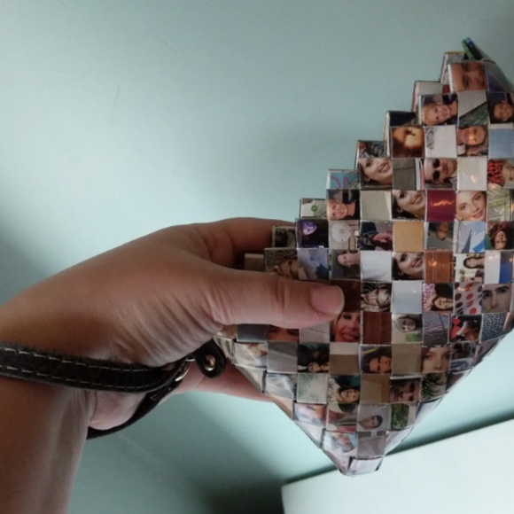 Wristlet/ clutch purse, recycled magazine art - Picture 2 of 7